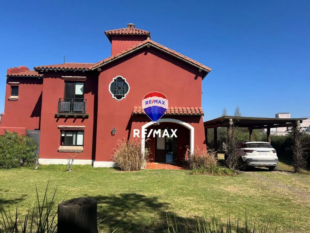 EN VENTA CASA EN EL TIPAL 2