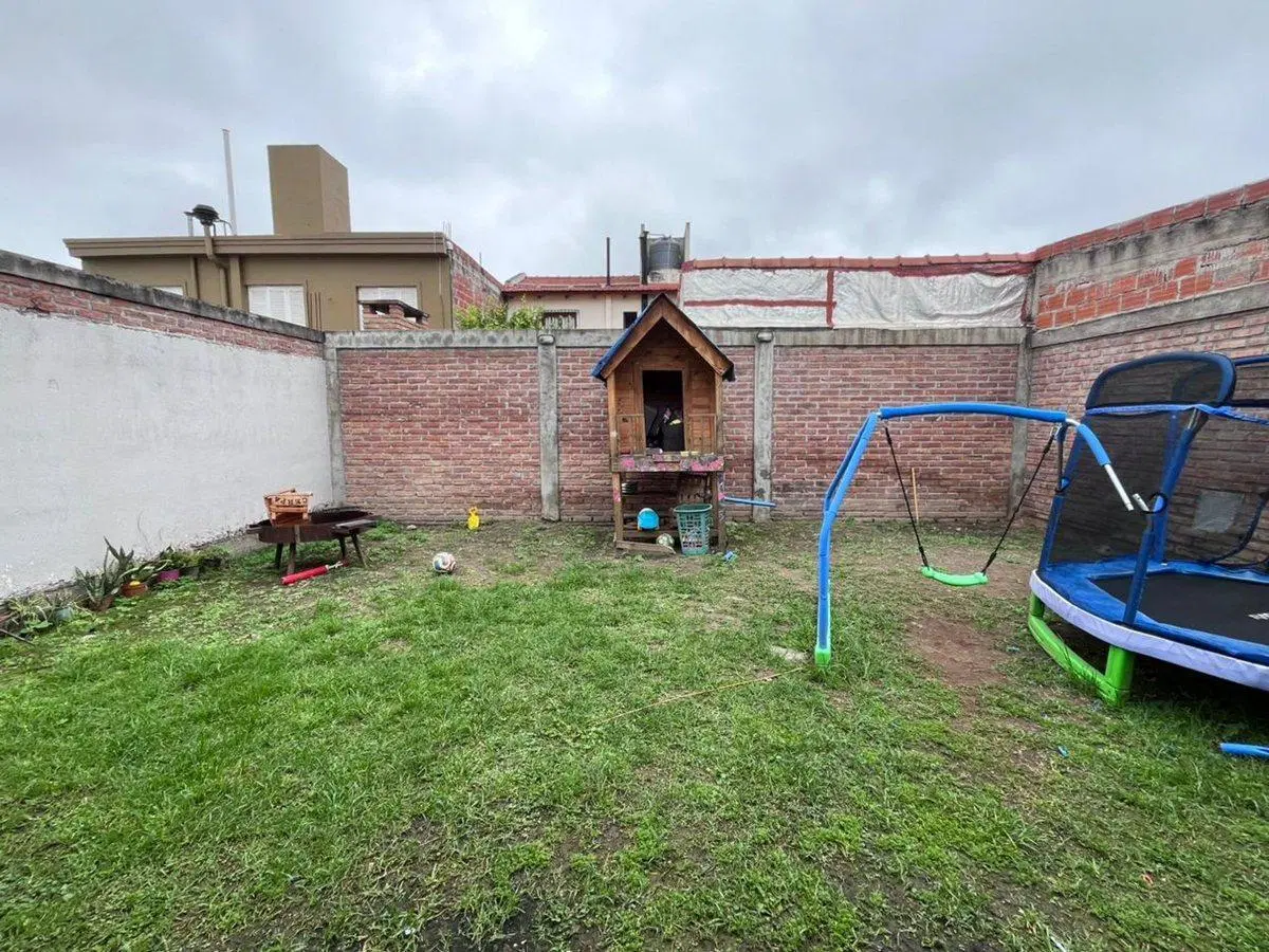 VENTA CASA BAARRIO EL HUAICO 2 DORMITORIOS 4