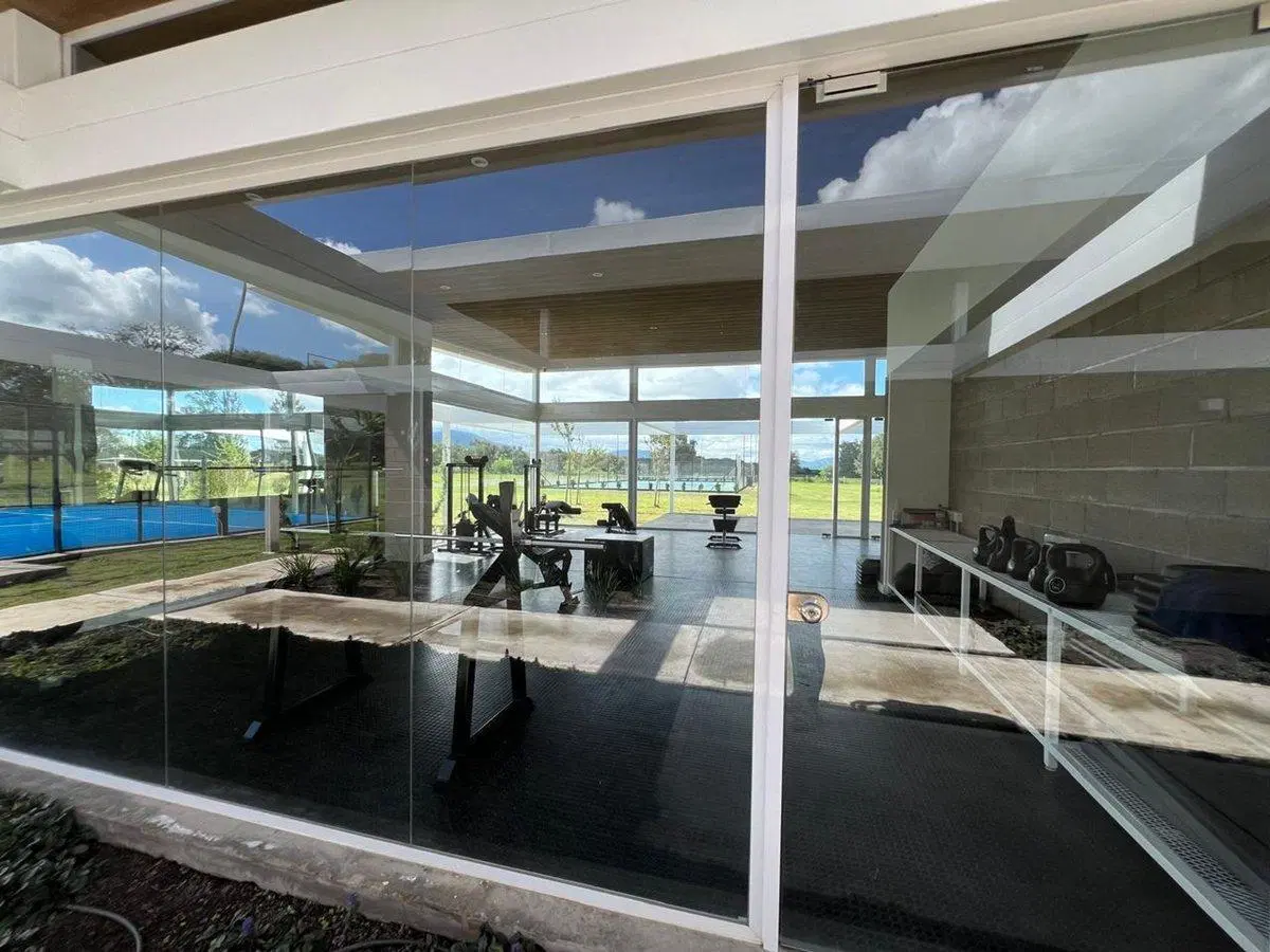 TERRENO EN VENTA EN LA ARBOLADA - CIRCUNV OESTE 4