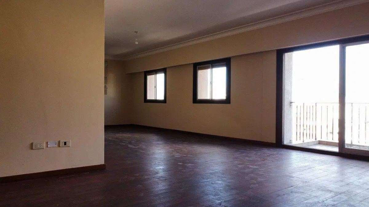 VENTA DEPARTAMENTO MICROCENTRO 4 DORM CON COCHERAS 2