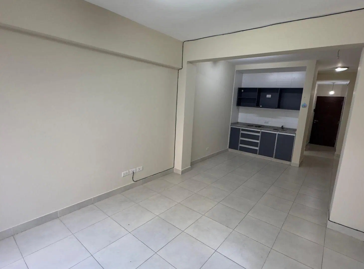VENTA DE MONOAMBIENTE CON COCHERA ZONA CENTRO 3