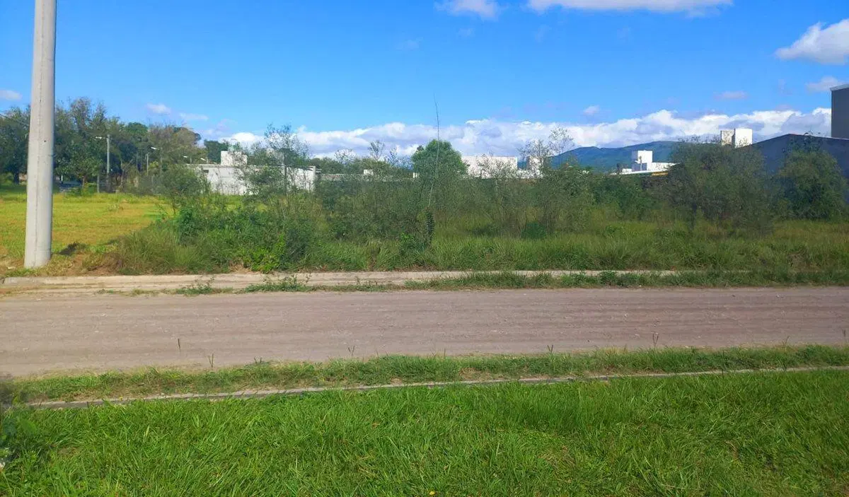 TERRENO EN VENTA EN URBANIZACIÓN TIERRA MÍA 360M2 2