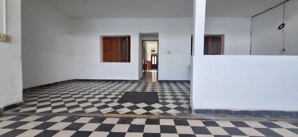 VENTA CASA MACROCENTRO 9 DORMITORIOS CON PILETA 8