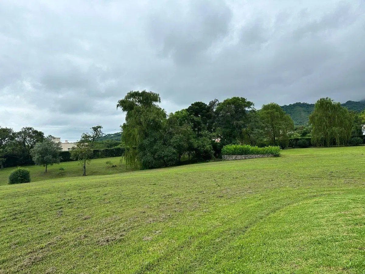 TERRENO VENTA DE 2170M2 LESSER CASTELLANOS 3
