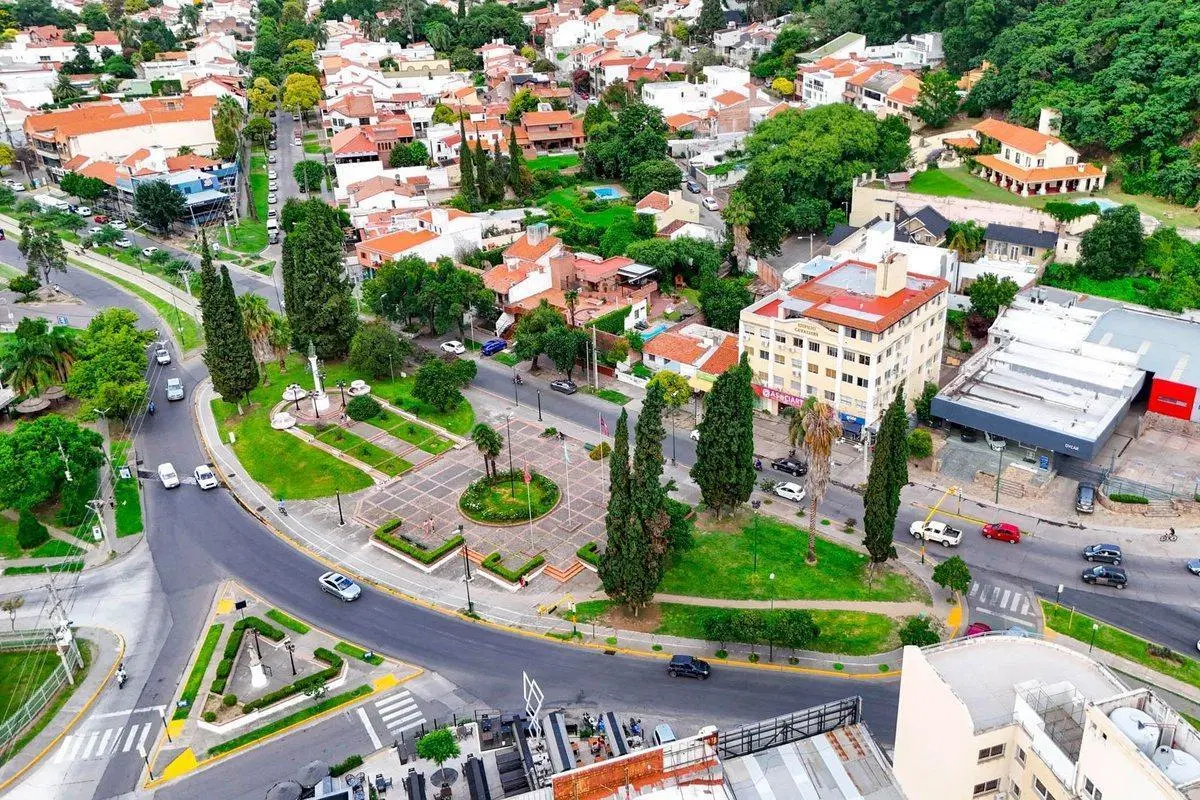 EDIFICIO VENTA AV REYES CATOLICOS PRIMERA ROTONDA 5