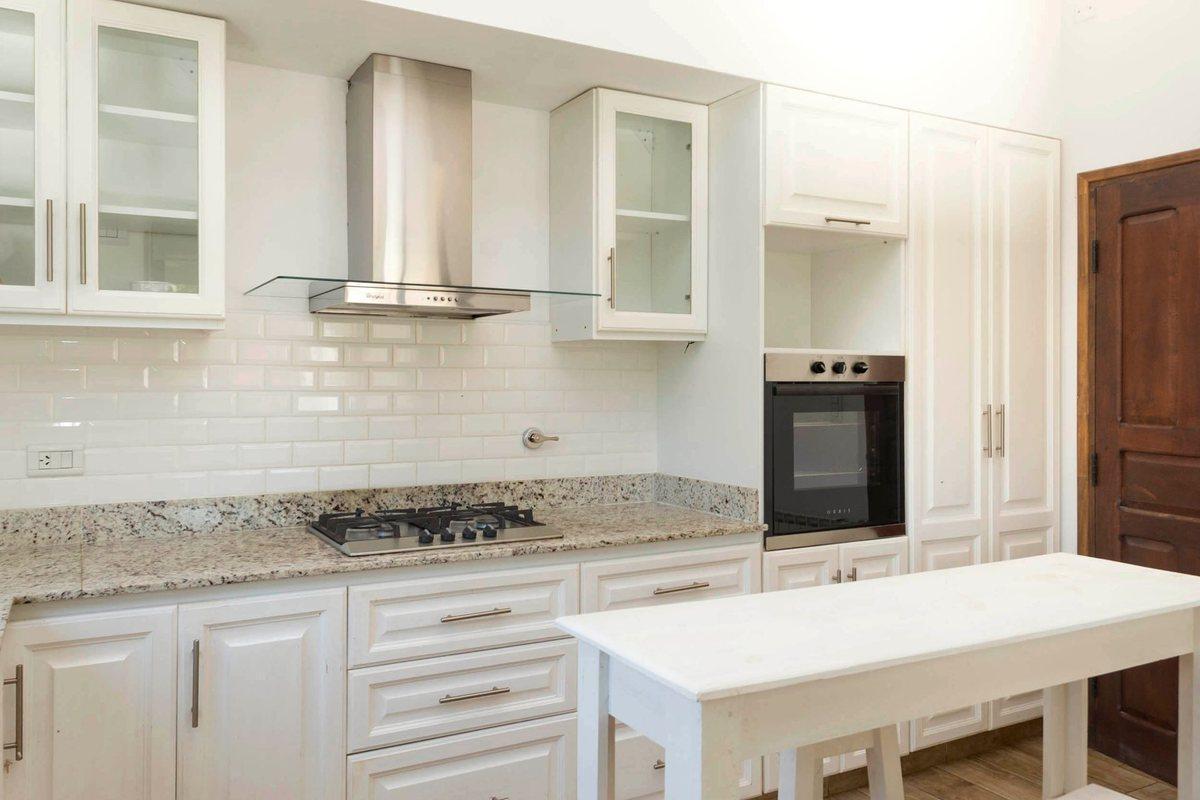 Foto de CASA VENTA CLUB DE CAMPO EL TIPAL 5 DORM PILETA, imagen 3