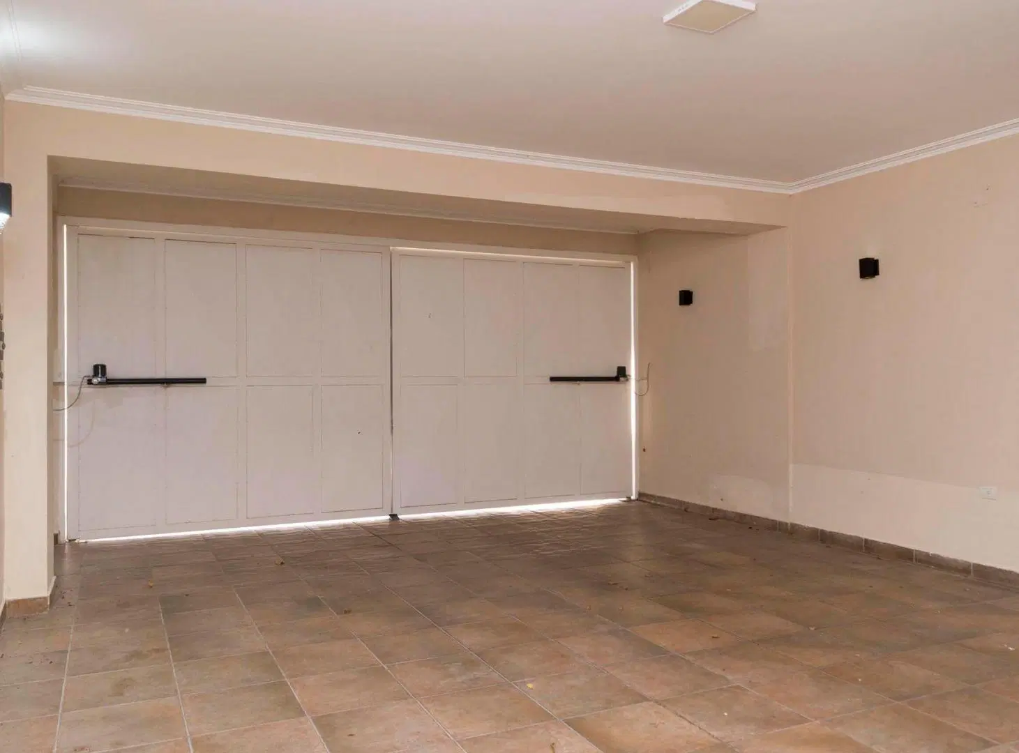 CASA VENTA TRES CERRITOS CON PILETA ZONA SPORTING 4