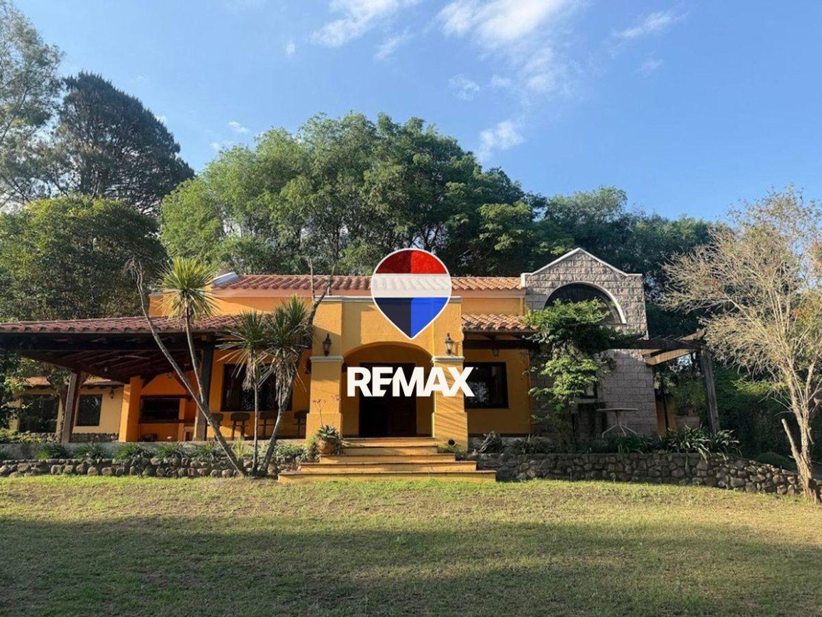 Foto de VENTA EXC CASA EN VAQUEROS, PILETA, QUINCHO Y JARD, imagen 2