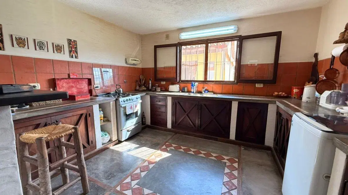 VENTA CASA LA MERCED CHICA 100 mts de RUTA 51 8