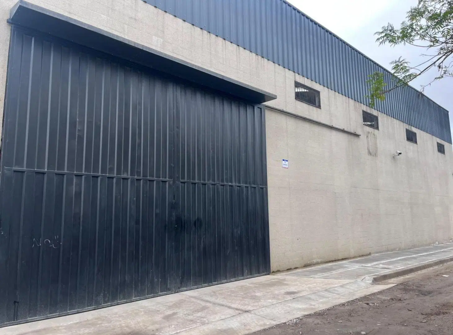 VENTA GALPON VILLA LUJAN 5