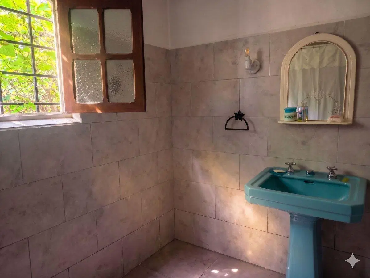 CASA y TERRENO EN VENTA. YUNGA SAN LORENZO. 8