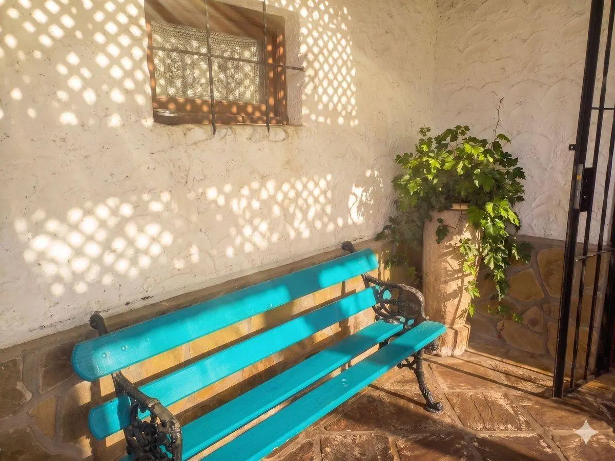 CASA y TERRENO EN VENTA. YUNGA SAN LORENZO. 4