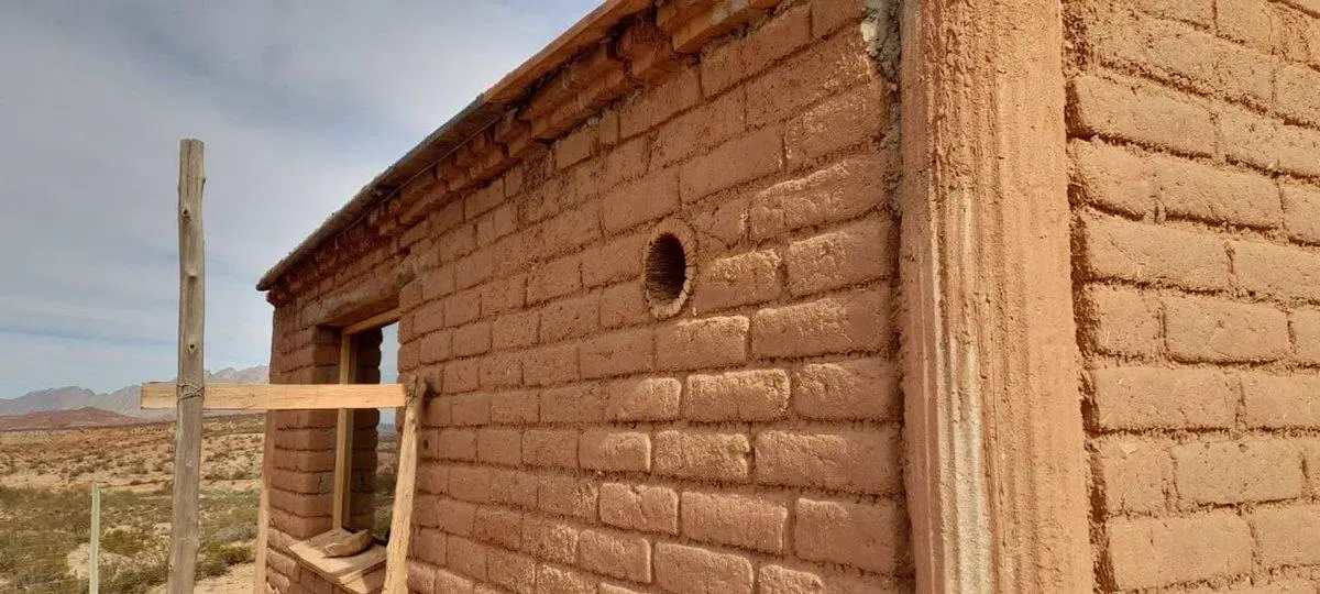 VENTA CASA DOS DORMITORIOS EN RIO SALADO - AMBLAYO 2