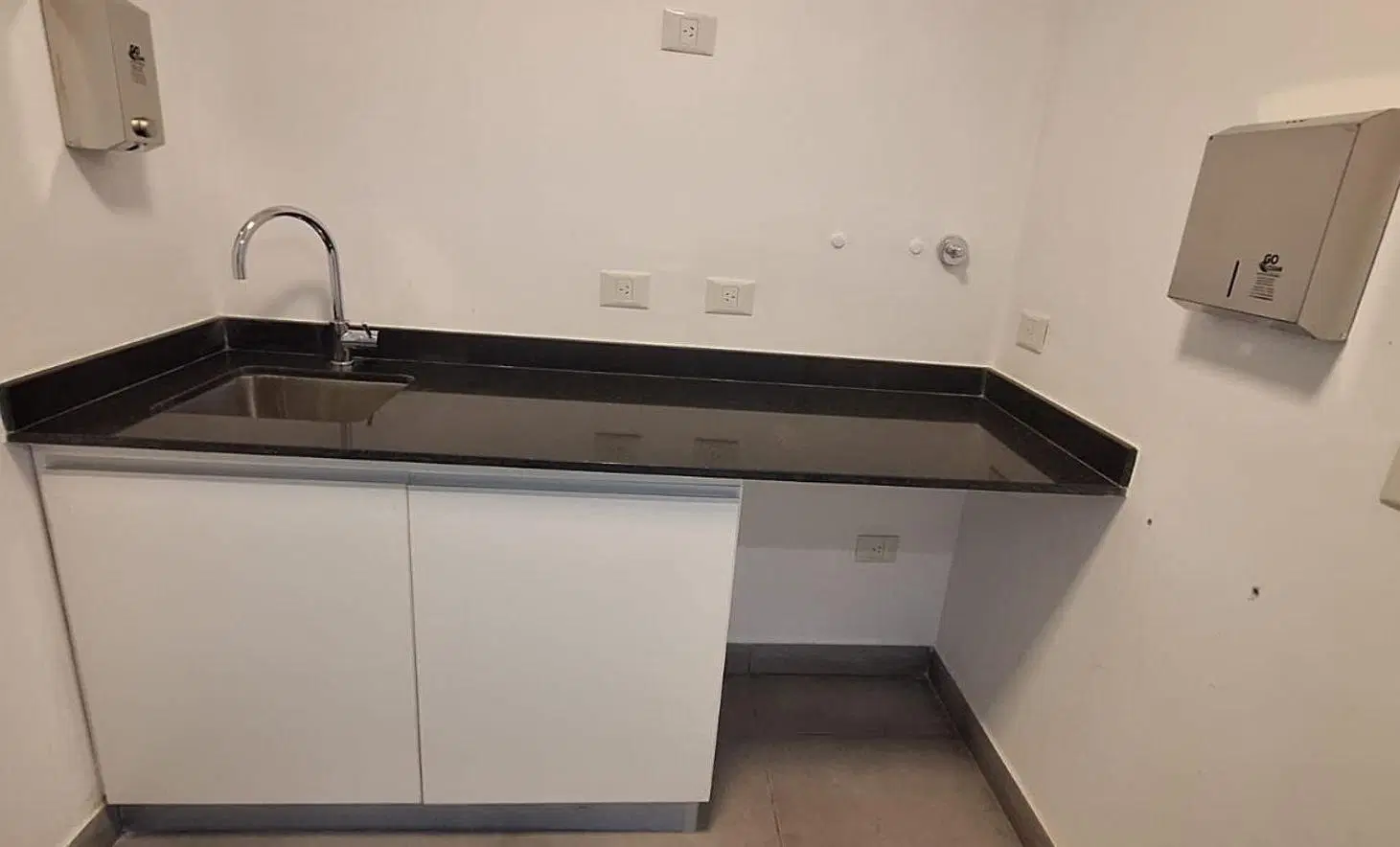 ALQUILER OFICINAS SAN LORENZO CHICO - 276,75 M2 8