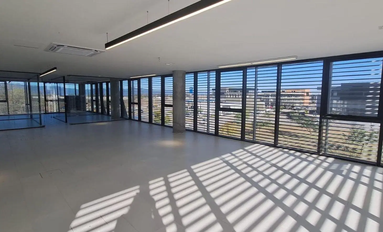 ALQUILER OFICINAS SAN LORENZO CHICO - PISO ENTERO 4
