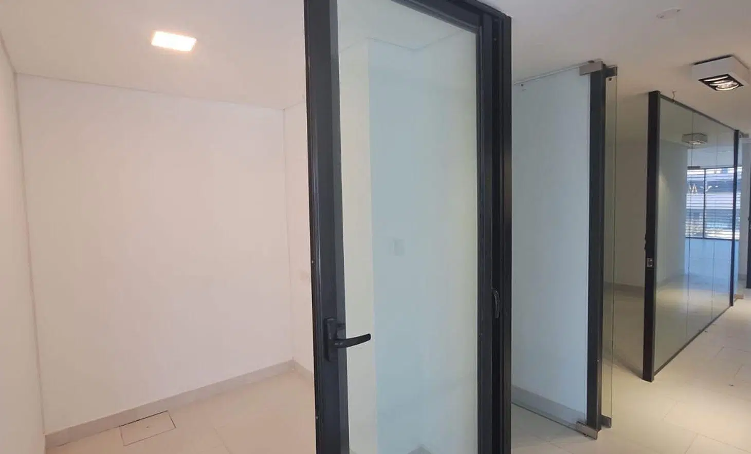 ALQUILER OFICINAS SAN LORENZO CHICO - PISO ENTERO 8