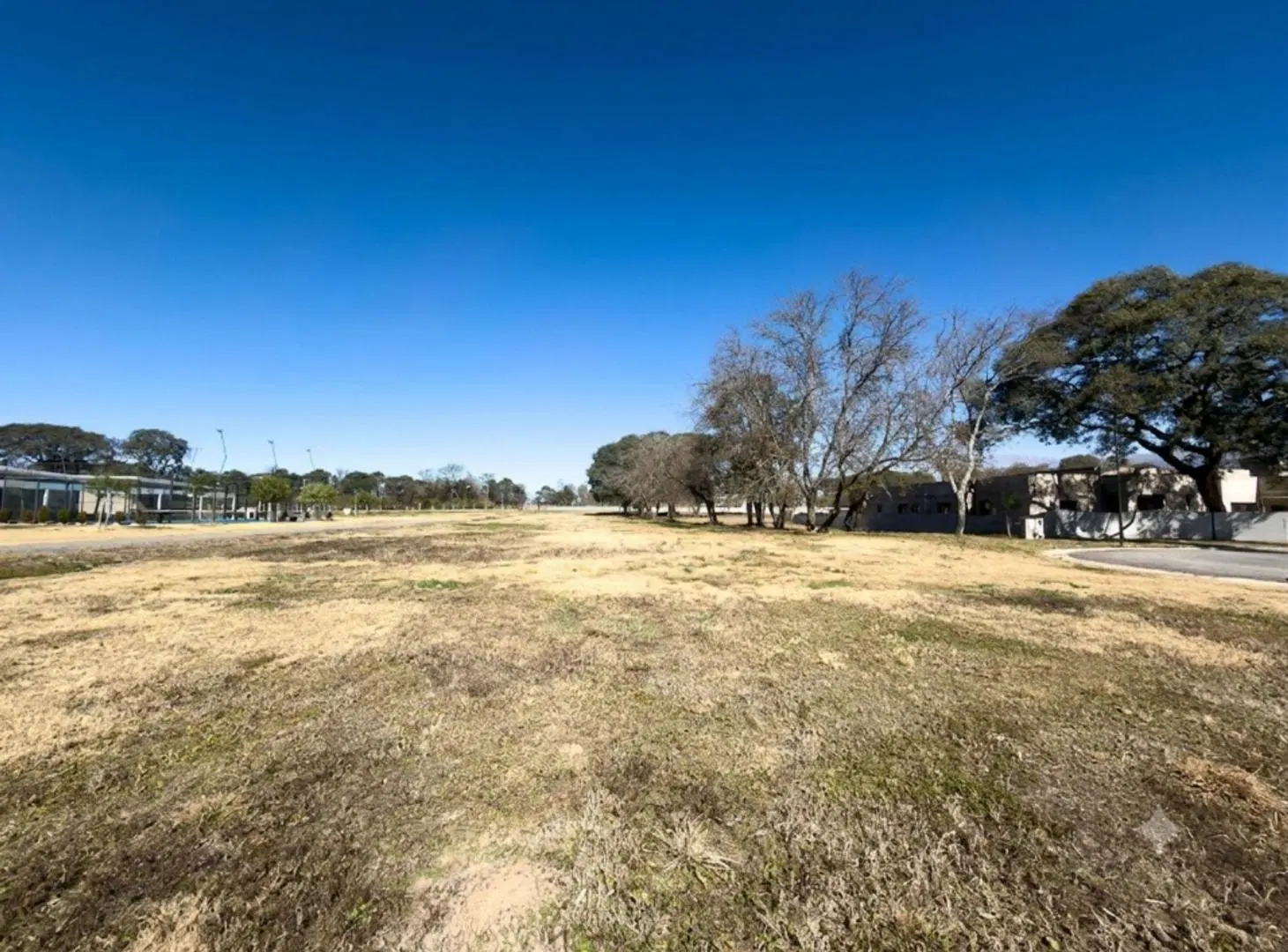 VENTA TERRENO EN CLUB DE CAMPO LA ARBOLADA 3