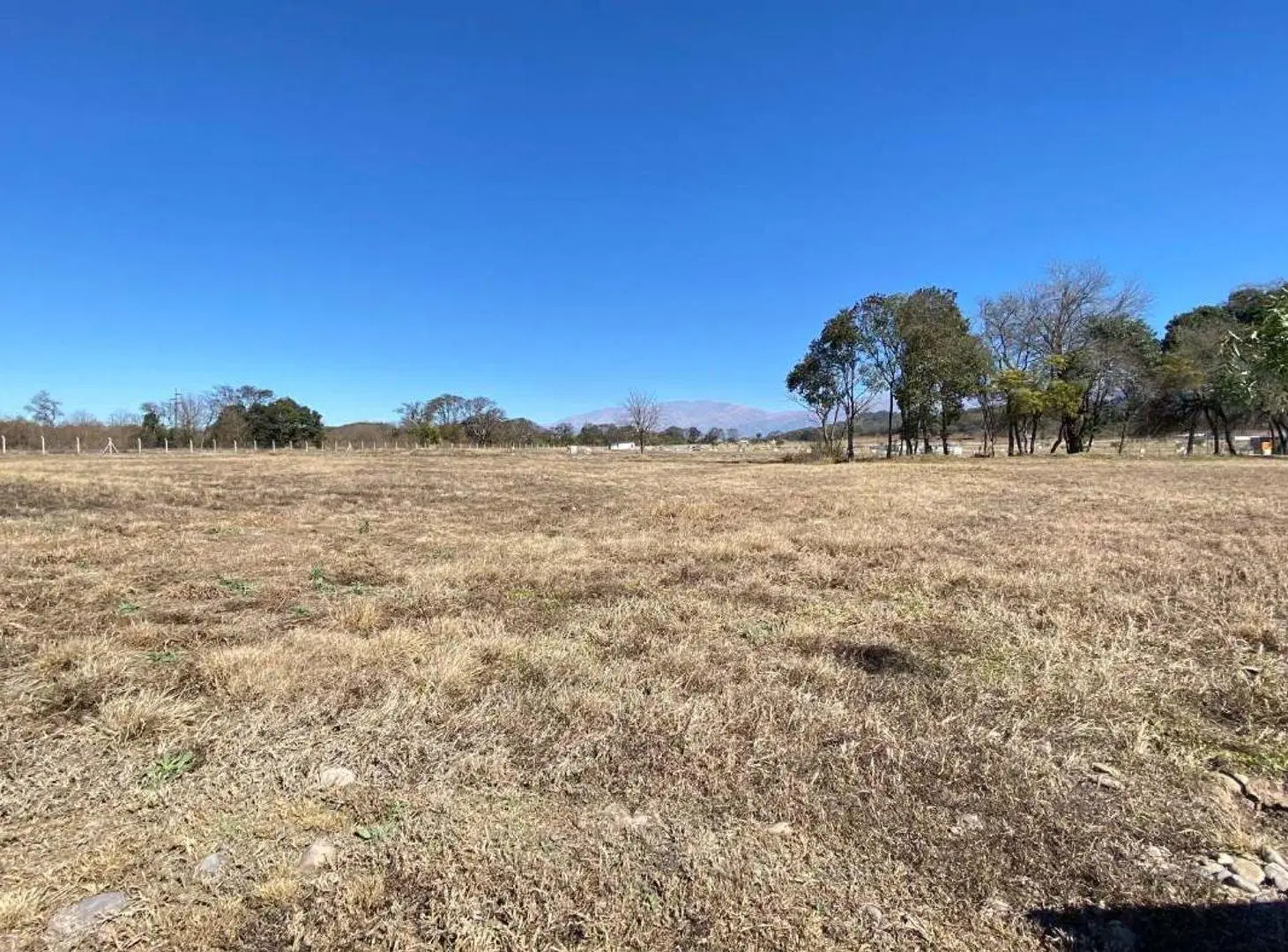 VENTA TERRENO EN CLUB DE CAMPO LA ARBOLADA 3