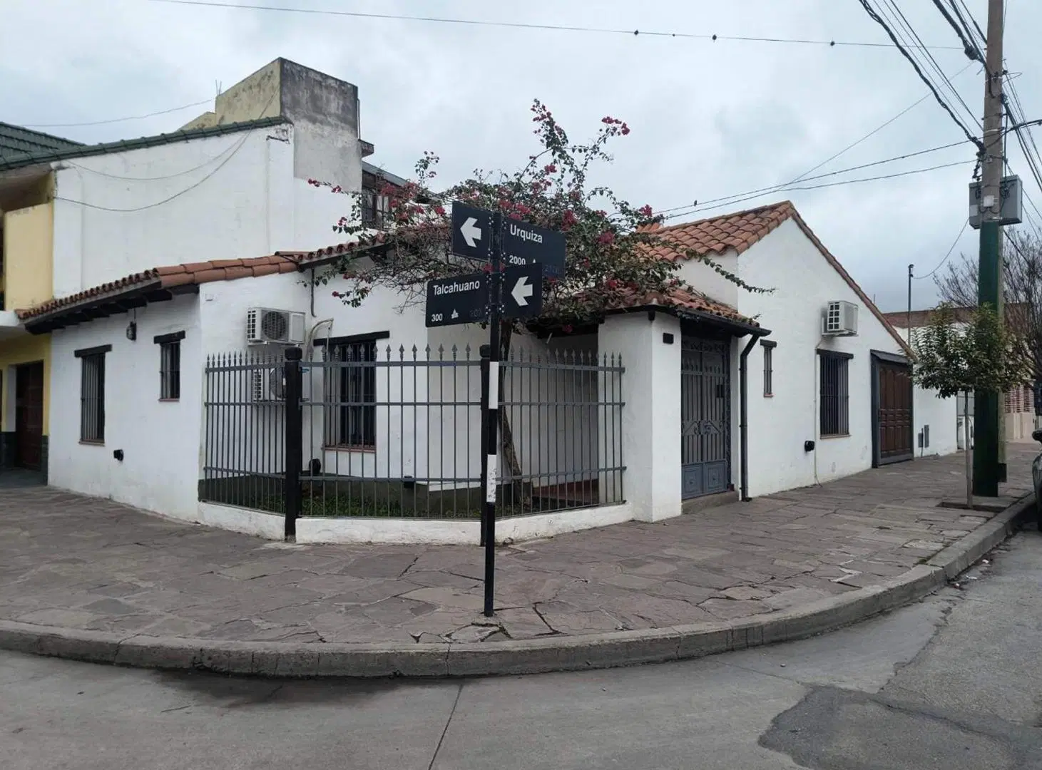 VENTA CASA MACROCENTRO REMODELADA 2