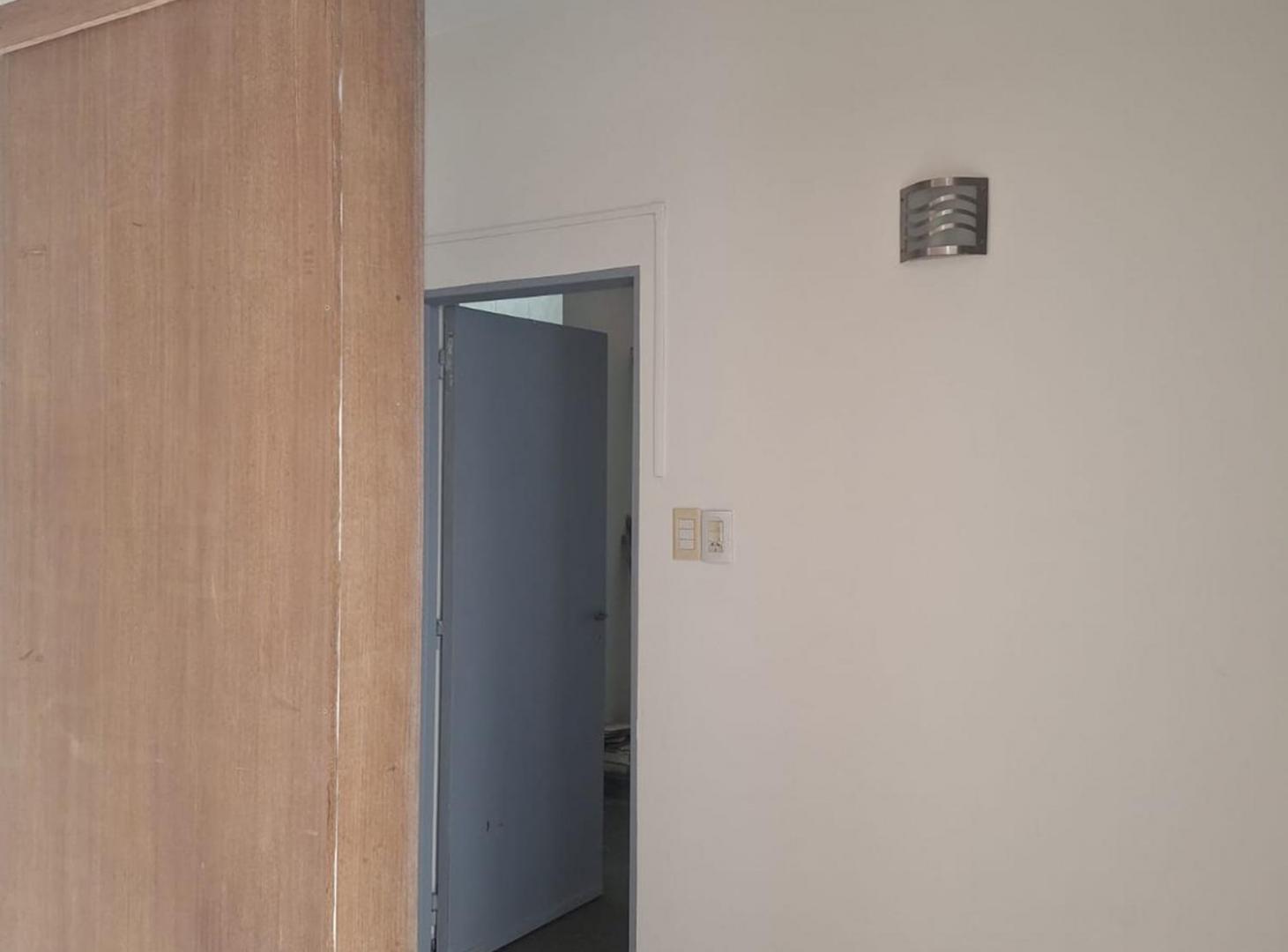 Foto de DPTO VENTA TARTAGAL 5 AMBIENTES ZONA CENTRO, imagen 2