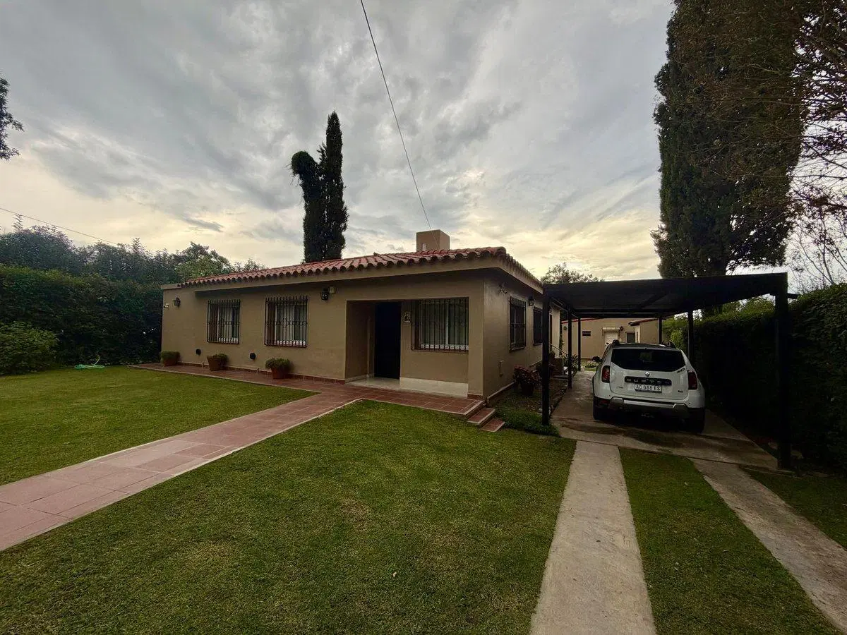 ALQUILER CASA 4 DORMITORIOS EN SAN LORENZO SALTA 3