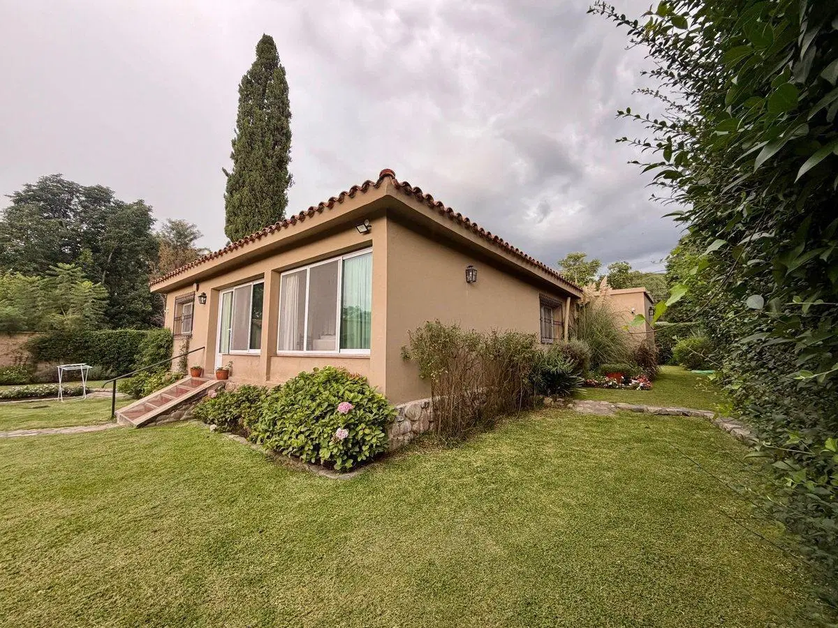 ALQUILER CASA 4 DORMITORIOS EN SAN LORENZO SALTA 5