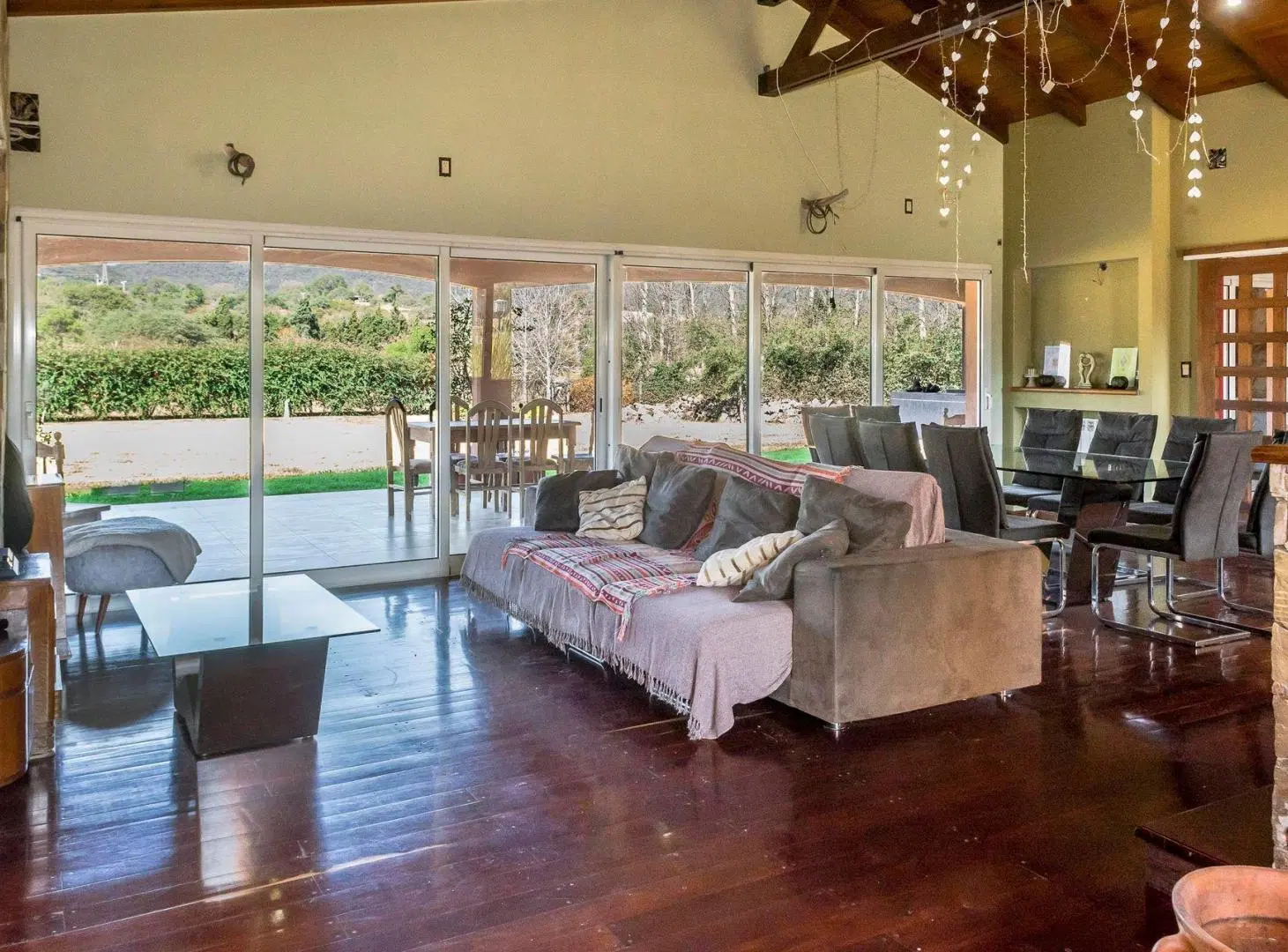 CASA 5 DORMITORIOS VENTA LA LUCINDA CLUB DE CAMPO 5