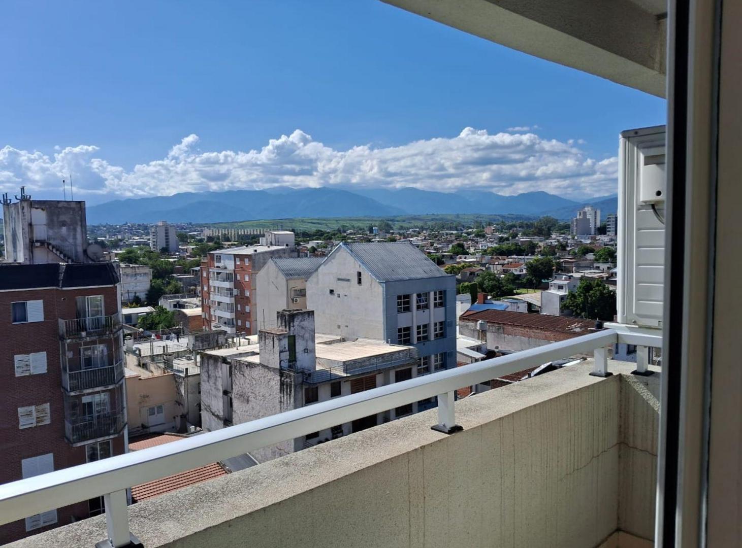 Foto de VENTA DEPARTAMENTO ZONA MACROCENTRO CON BALCÓN, imagen 4