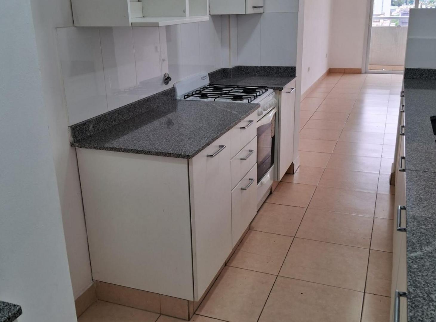 Foto de VENTA DEPARTAMENTO ZONA MACROCENTRO CON BALCÓN, imagen 2