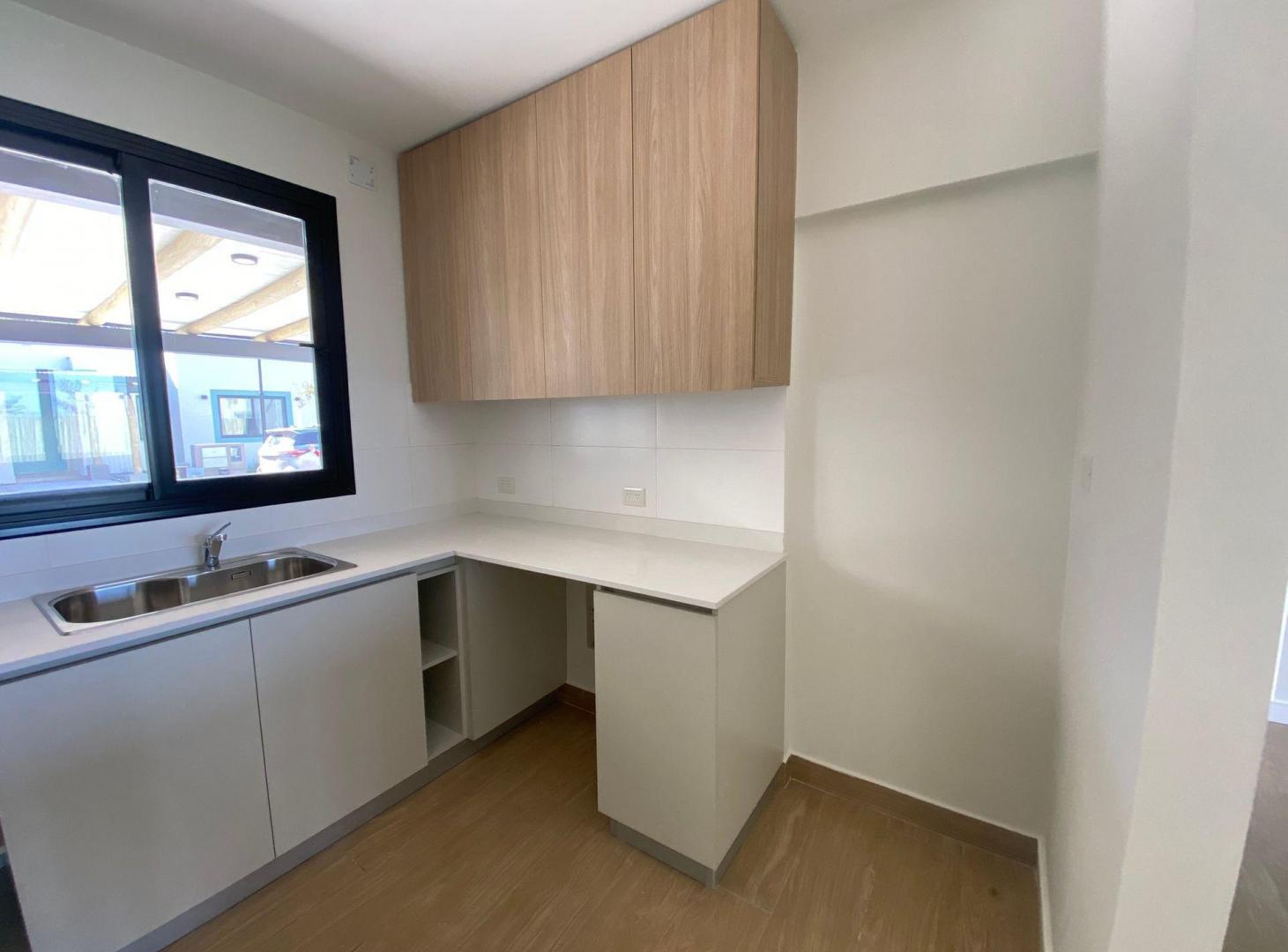 Foto de ALQUILER CASA SAN LORENZO CHICO LA CERCANIA, imagen 1
