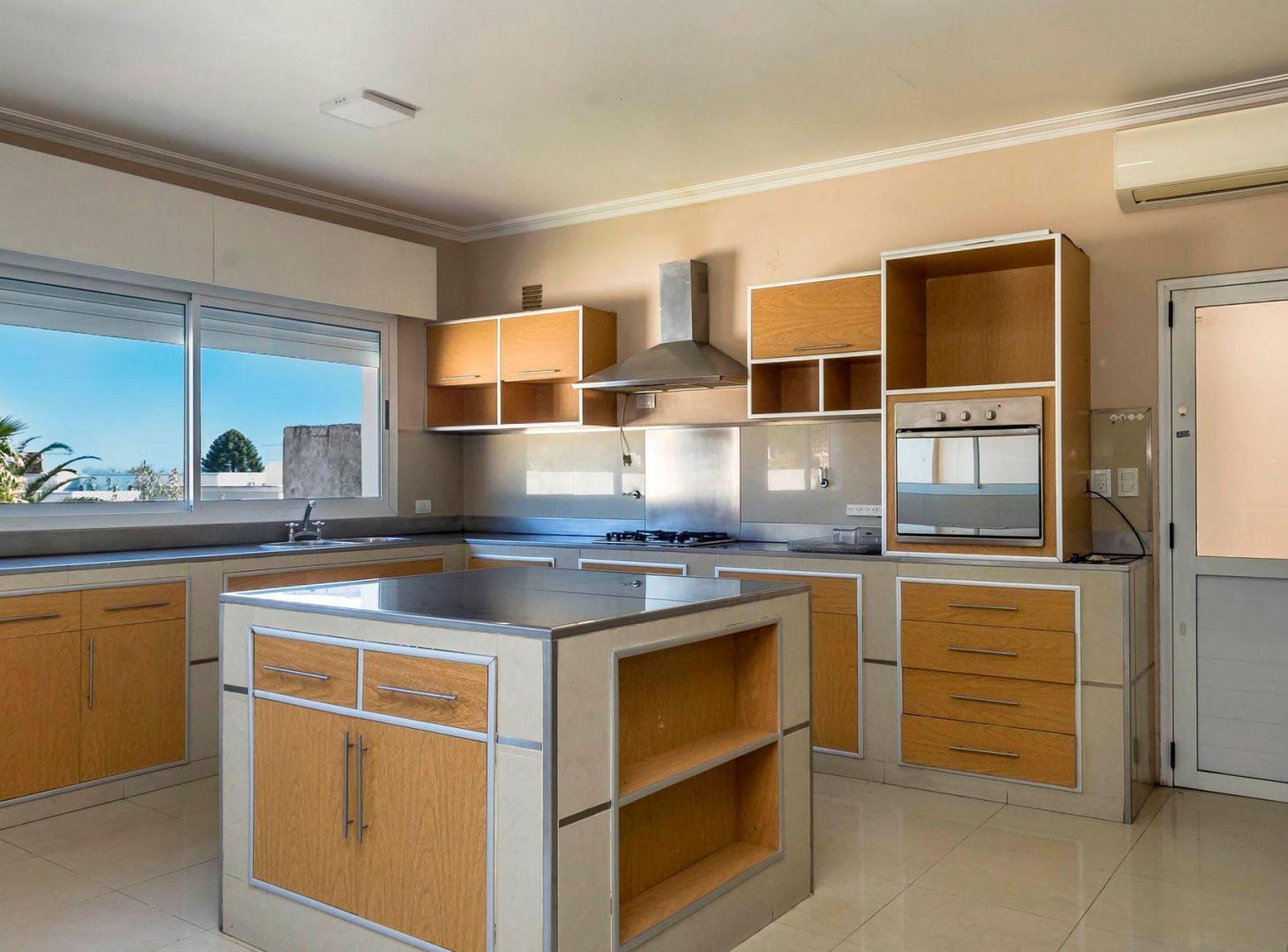 Foto de ALQUILER CASA 5 DORMITORIOS TRES CERRITOS, imagen 3