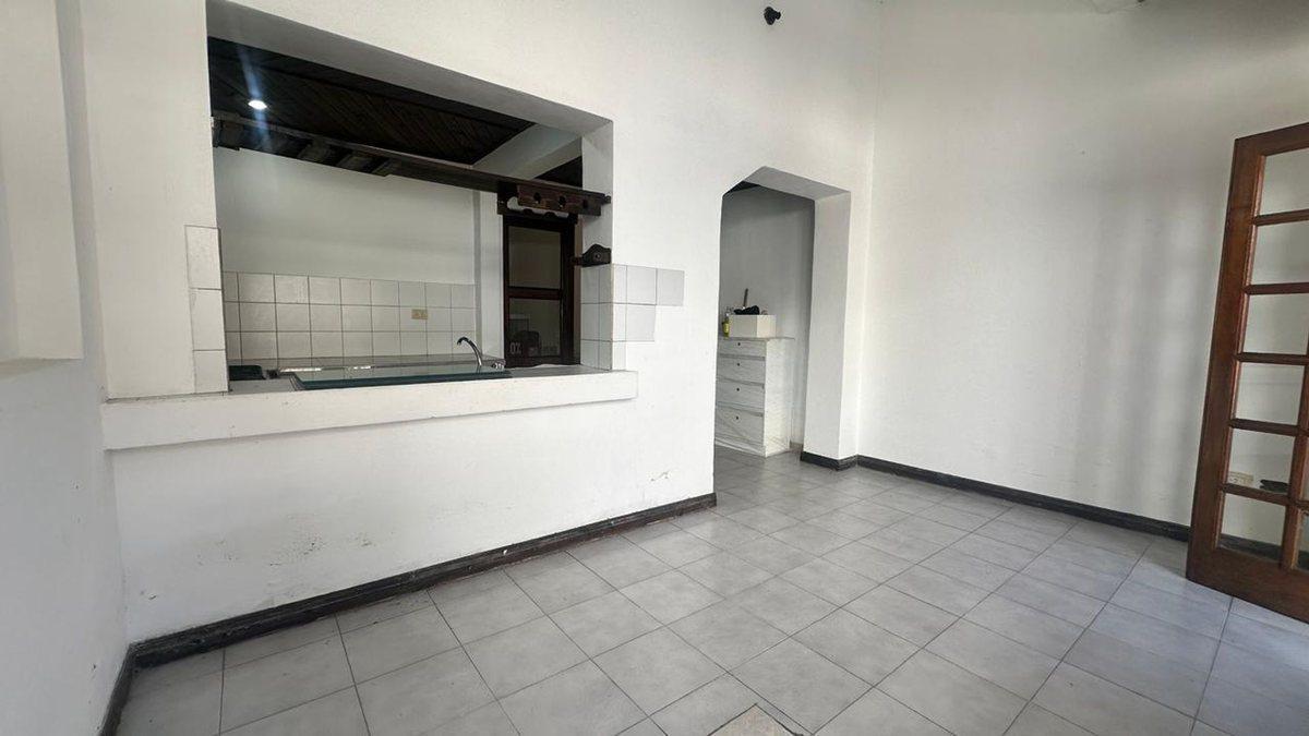Foto de CASA VENTA TRES CERRITOS 2 DORM ZONA SPORTING, imagen 3