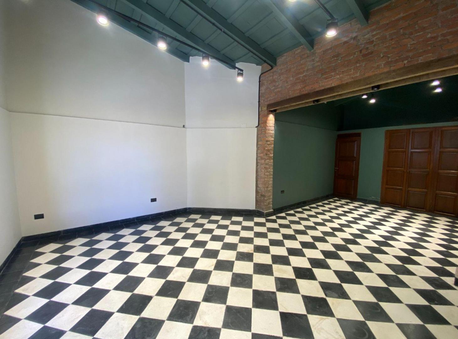 Foto de Alquiler de local comercial estudio macrocentro, imagen 2