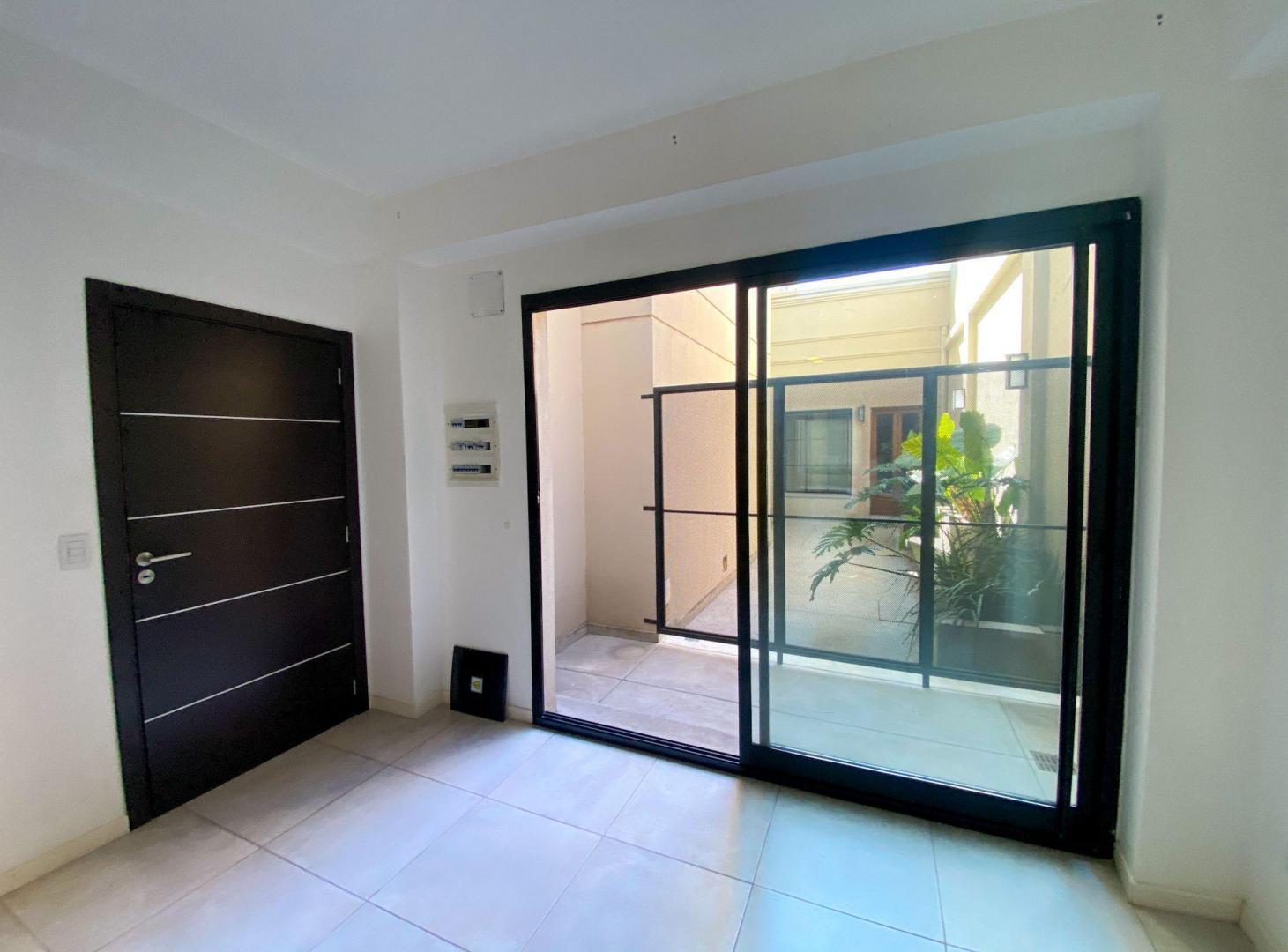 Foto de VENTA DEPARTAMENTO UN DORMITORIO CON PATIO CENTRO, imagen 3