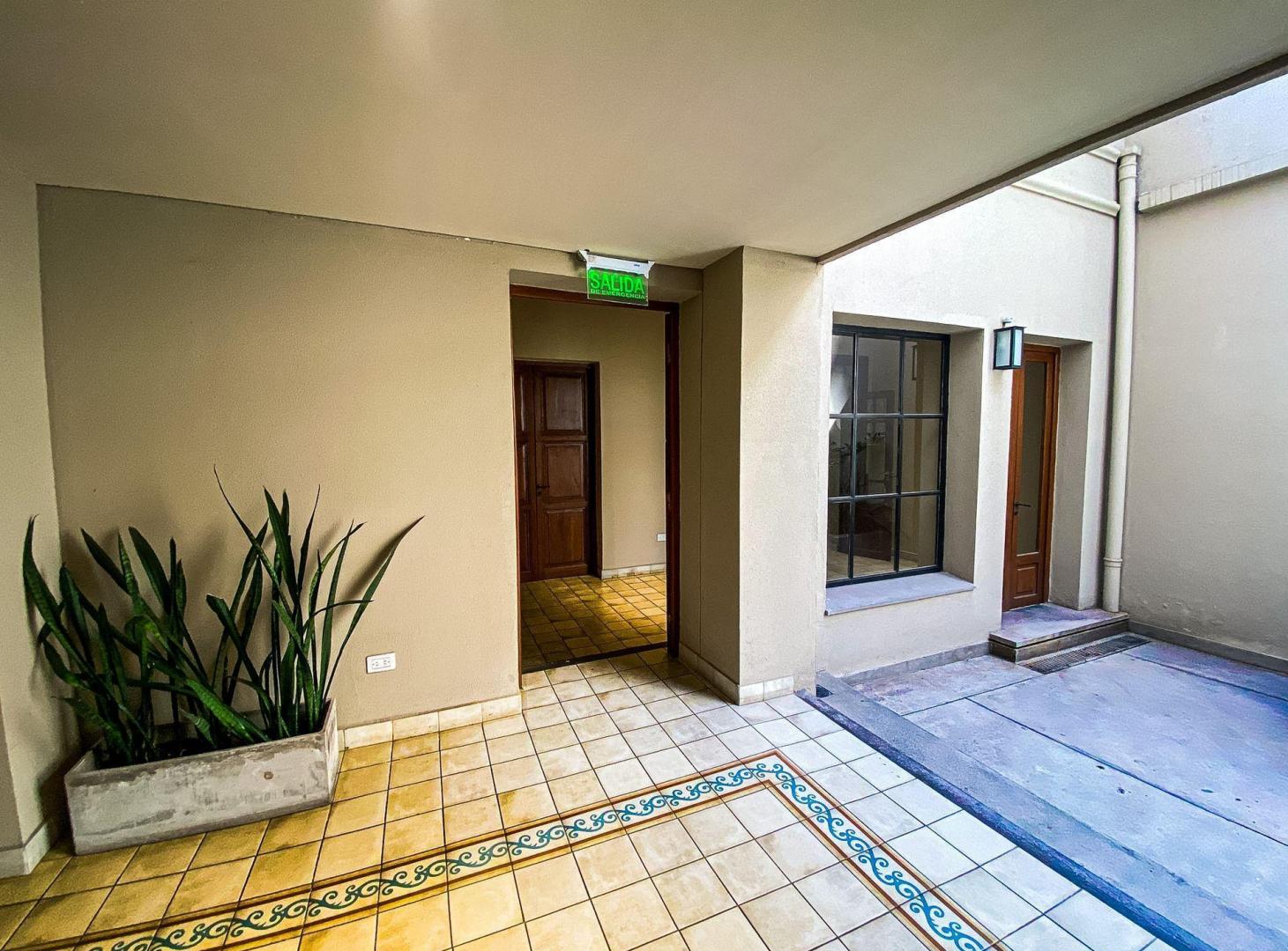 Foto de VENTA DEPARTAMENTO UN DORMITORIO CON PATIO CENTRO, imagen 5