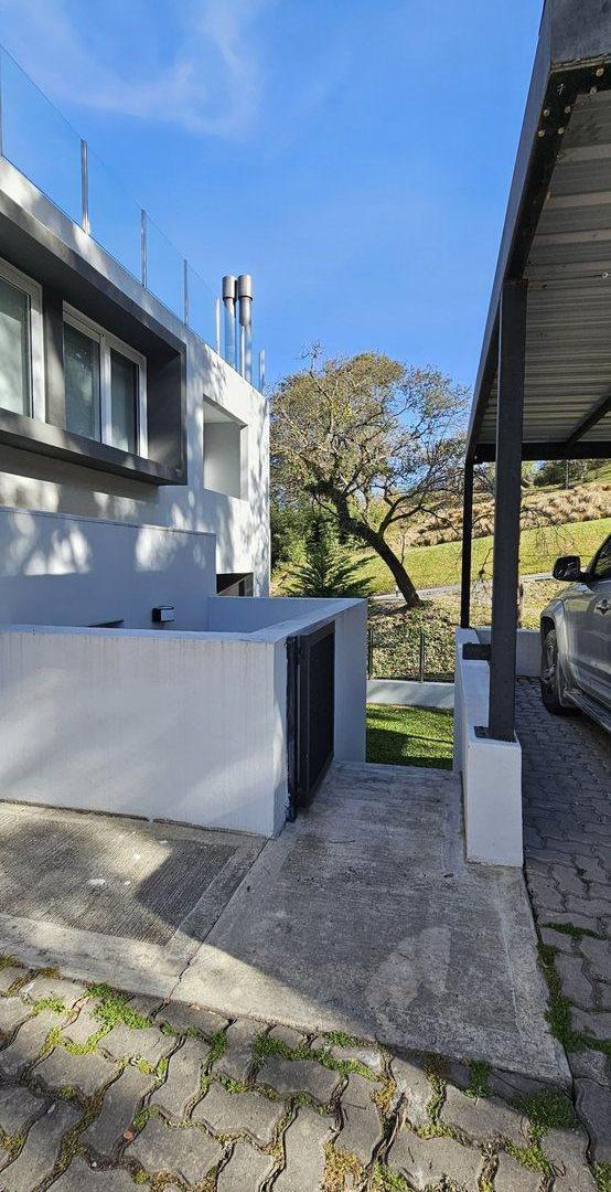 Foto de VENTA CASA DUPLEX 4 AMB SAN LORENZO MADERO VISTA, imagen 2