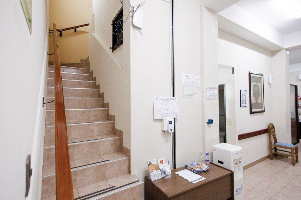 Foto de VENTA EDIFICIO DE CONSULTORIOS MEDICOS MACROCENTRO, imagen 4