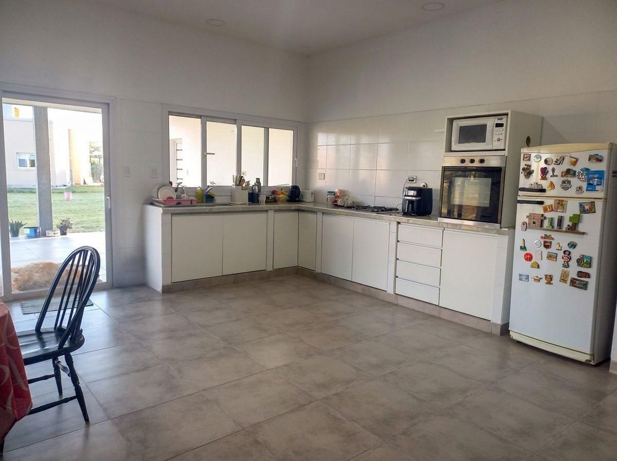 Foto de CASA EN VENTA B° PRIVADO LOS OLMOS CEERRILLOS, imagen 5