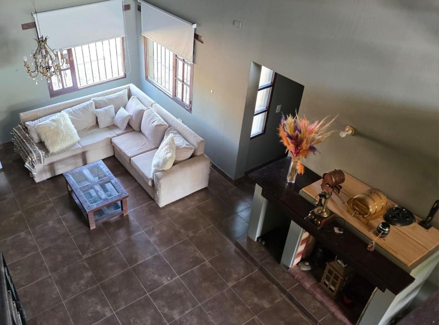 Foto de Venta Casa La Almudena 3 dormitorios Apta Crédito, imagen 2