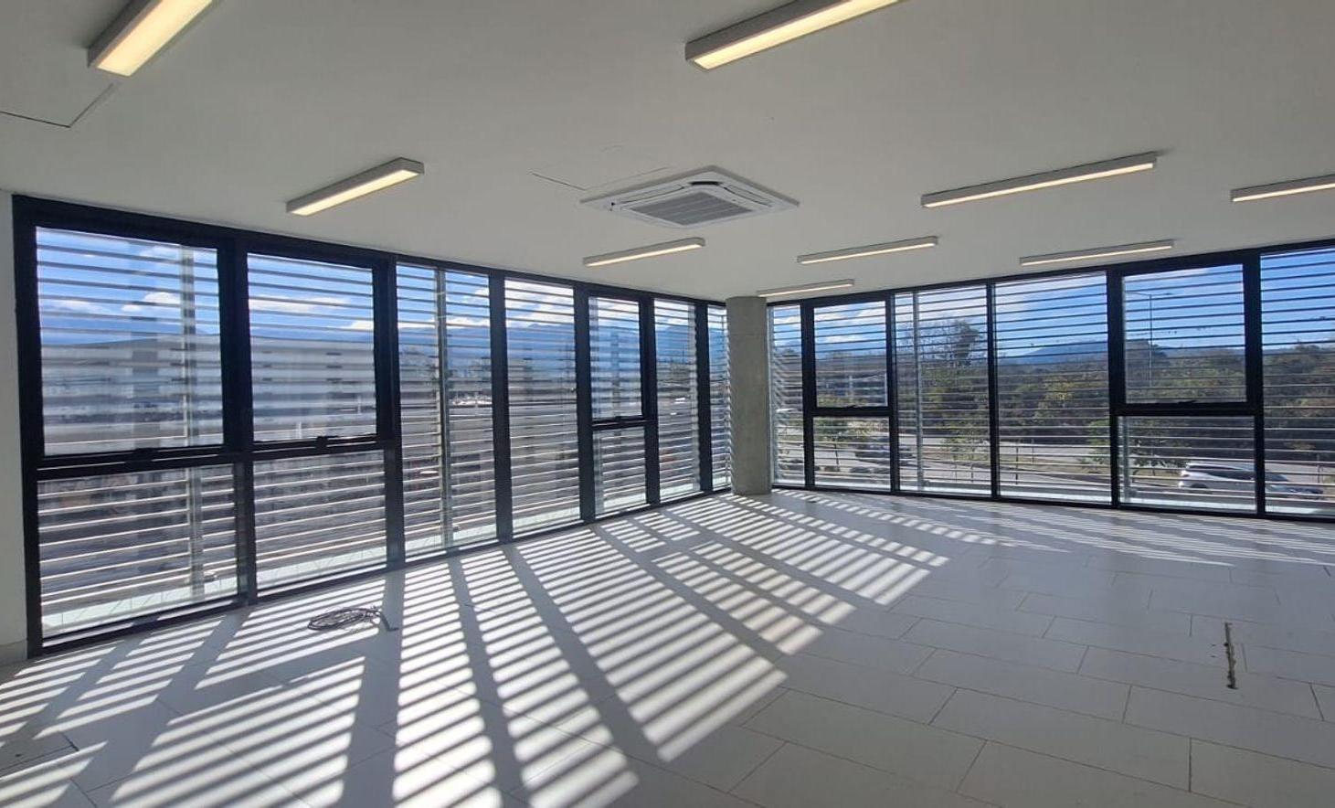 Foto de Alquiler oficinas 276,75 m2 San Lorenzo Chico, imagen 3