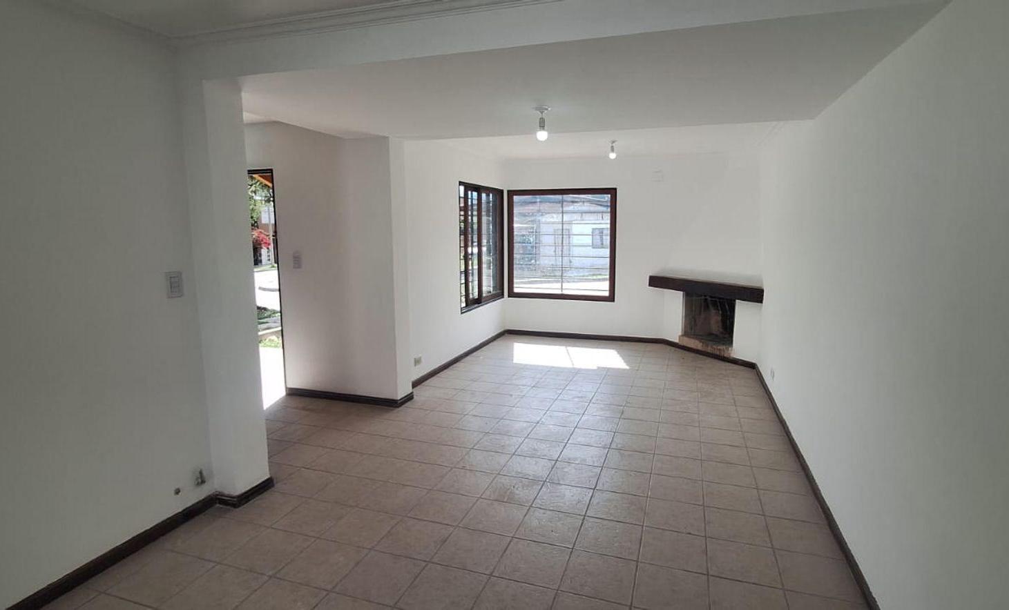 Foto de Venta casa en Tres Cerritos , 3 dormitorios, imagen 2