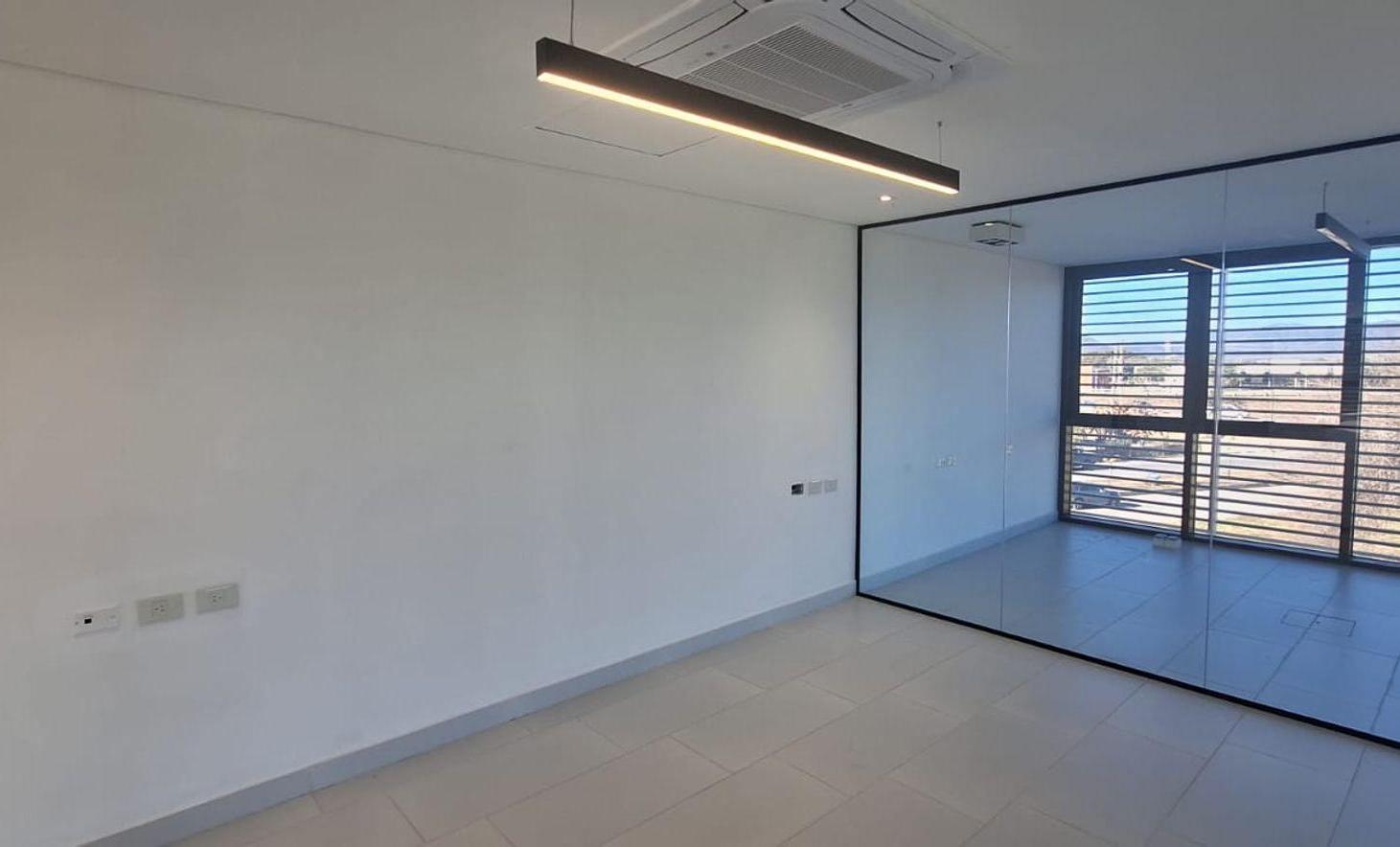 Foto de Alquiler oficinas piso entero en San Lorenzo Chico, imagen 4