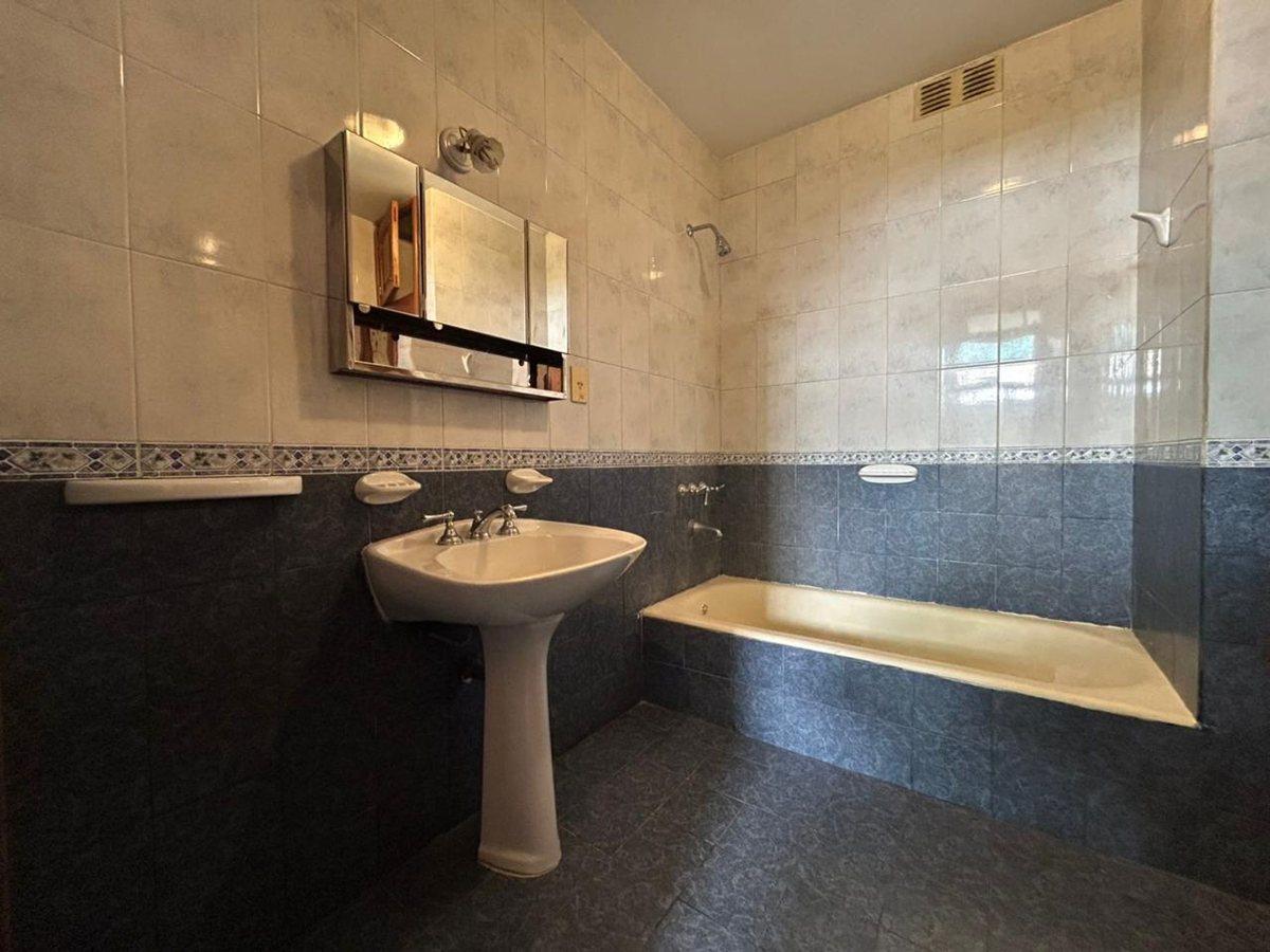 Foto de VENTA CASA MICROCENTRO 5 AMBIENTES A RAFACCIONAR, imagen 5