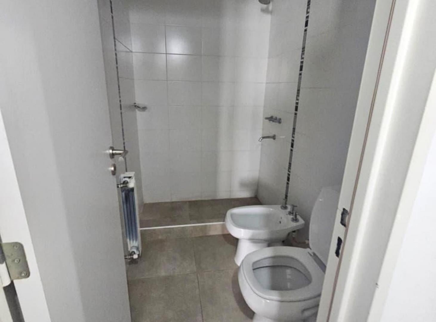 Foto de Venta departamento macro centro balcones y pileta, imagen 4