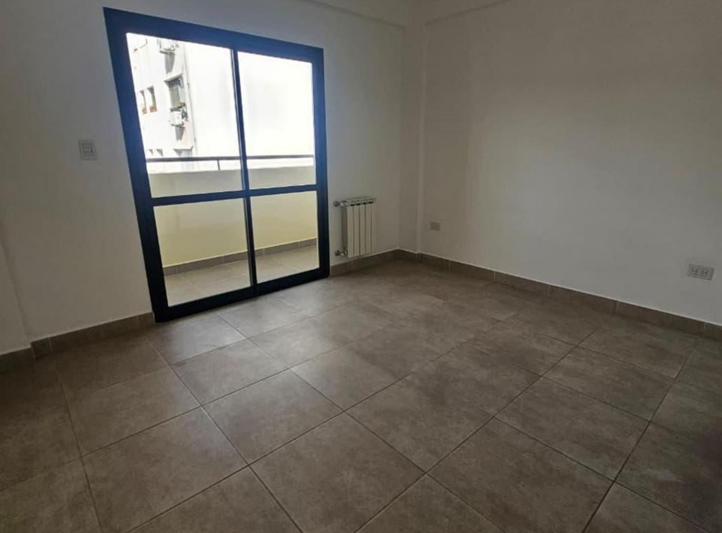 Foto de Venta departamento macro centro balcones y pileta, imagen 1