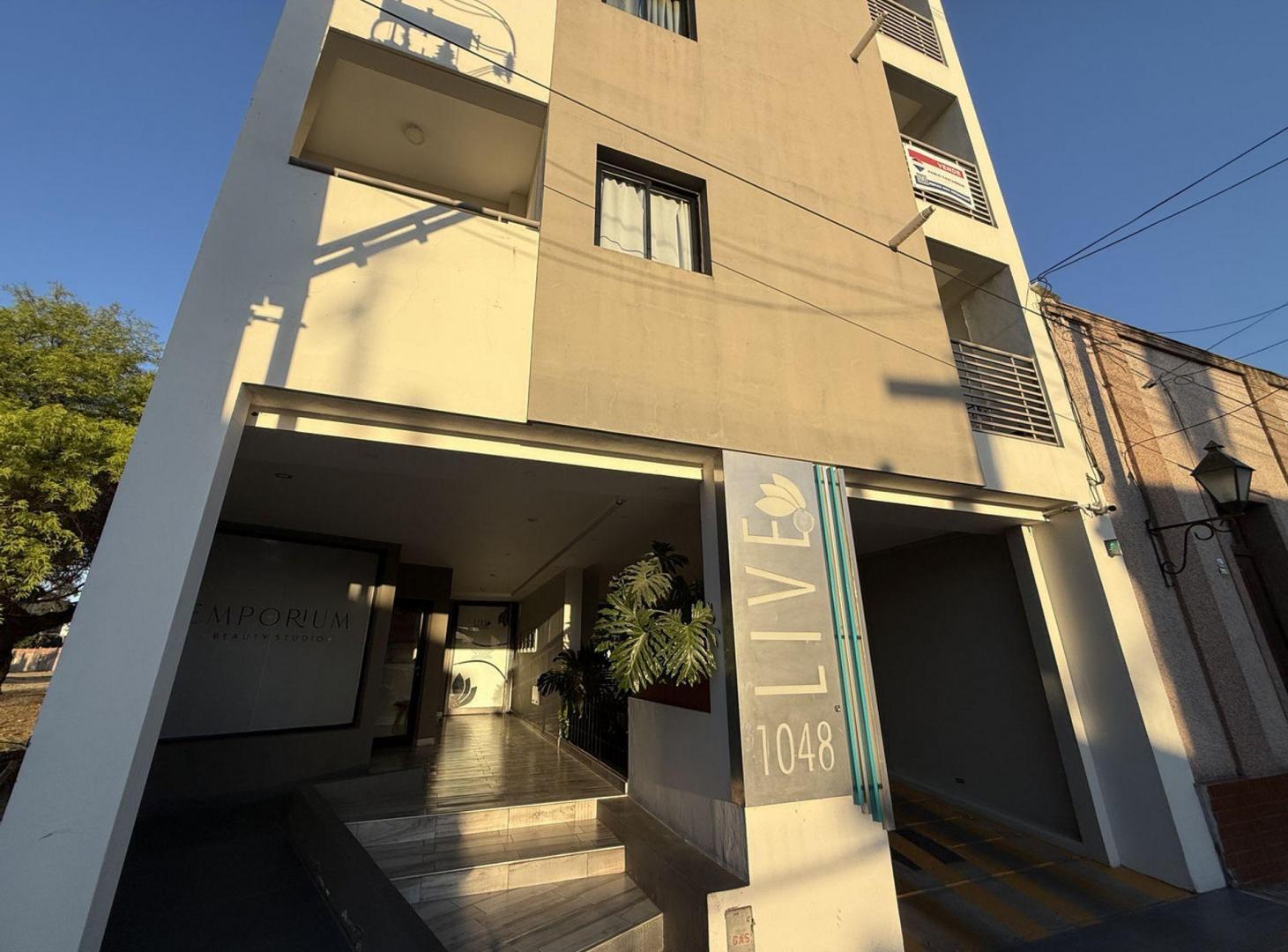 Foto de Venta departamento macro centro balcones y pileta, imagen 3