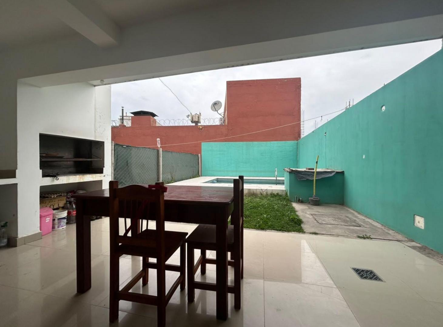 Foto de Venta duplex Estacion Alvarado pileta y cochera, imagen 5
