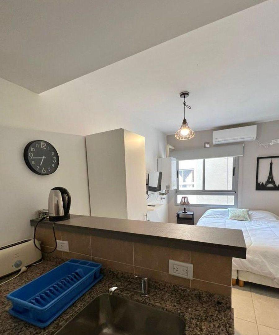 Foto de VENTA - MONOAMBIENTE AMOBLADO ZONA CENTRO, imagen 3
