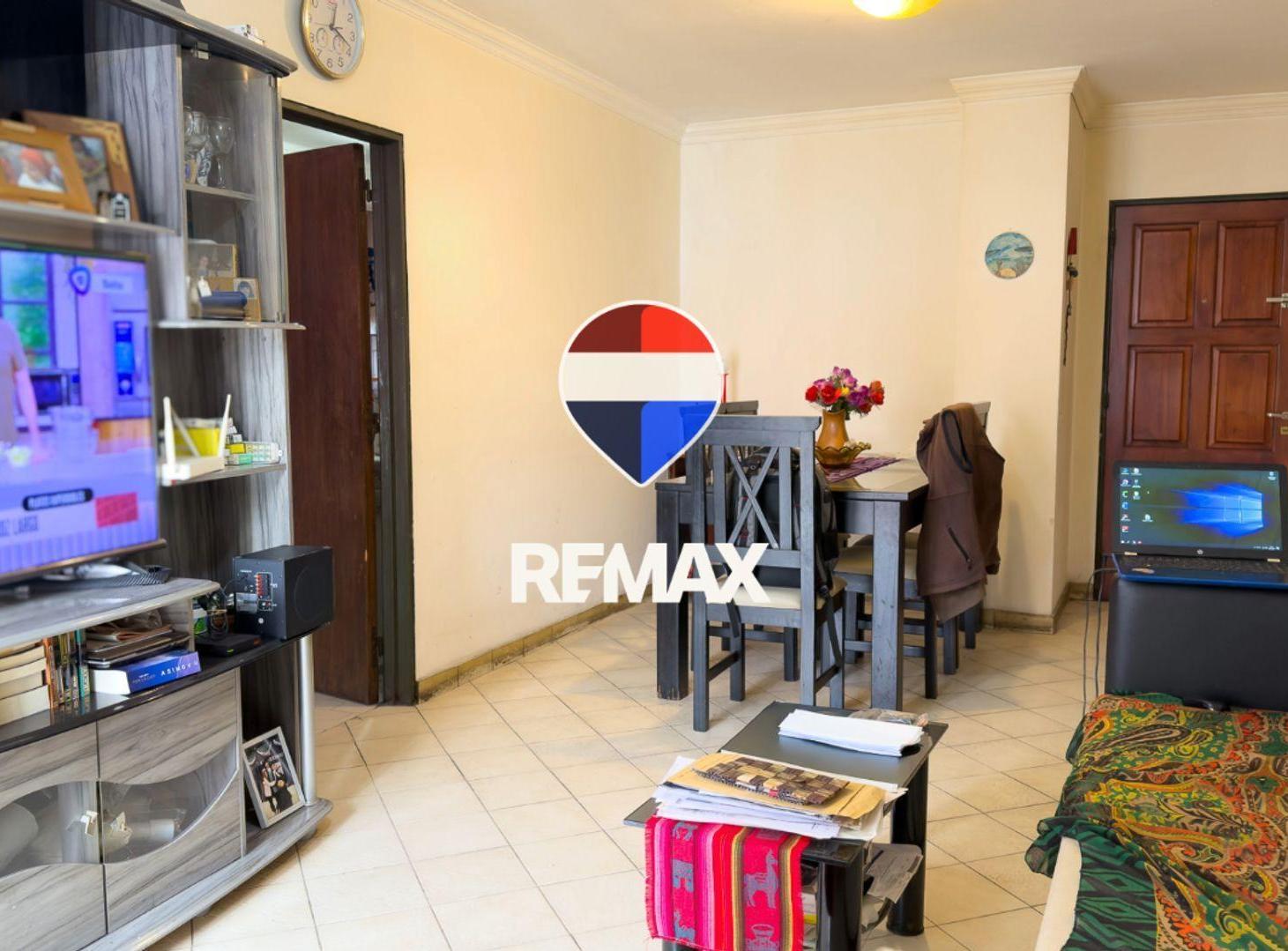 Foto de Venta depto 2 dormitorios con cochera zona centro, imagen 1