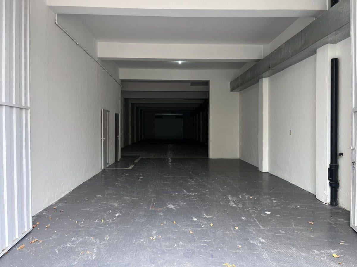 Foto de ALQUILER GALPON-LOCAL COMERCIAL MACROCENTRO, imagen 3